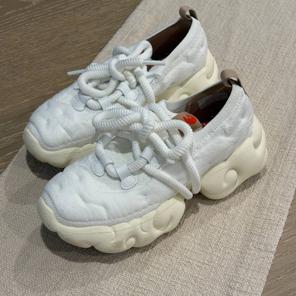 UIN White Chunky Sneakers, Womens US 8